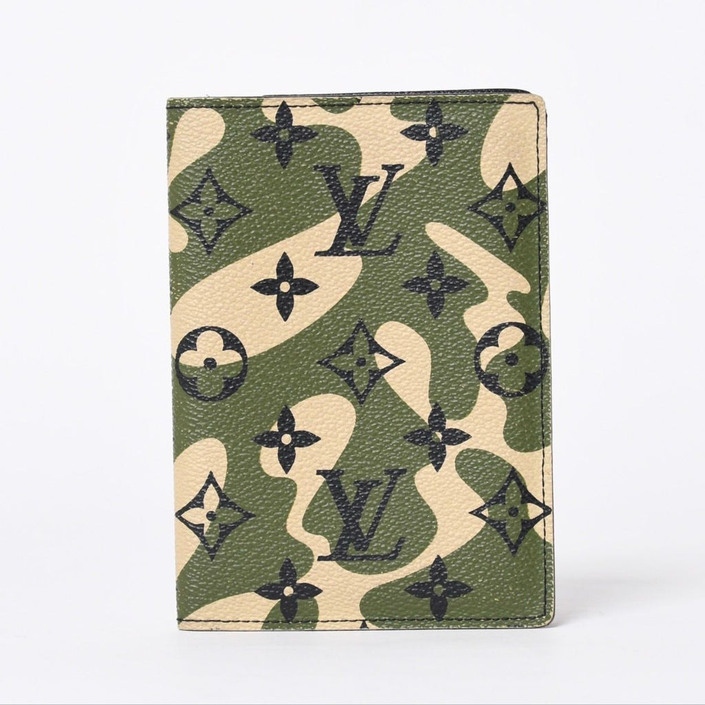 Louis Vuitton Couverture Passport Takashi Murakami Case Camo