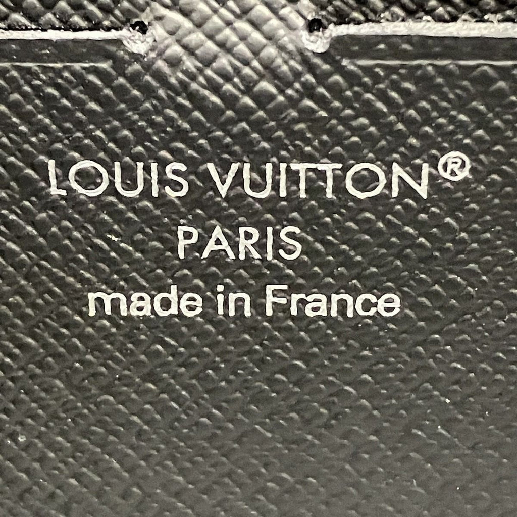 Louis Vuitton Pochette Voyage MM Monogram Eclipse Second Bag Canvas — view 4