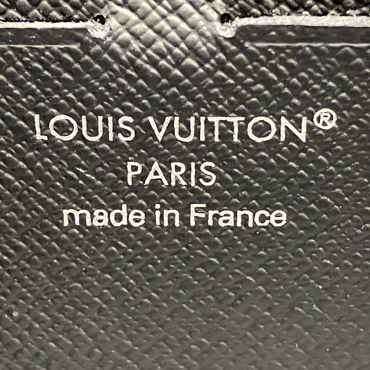 Louis Vuitton Pochette Voyage MM Monogram Eclipse Second Bag Canvas — view 4