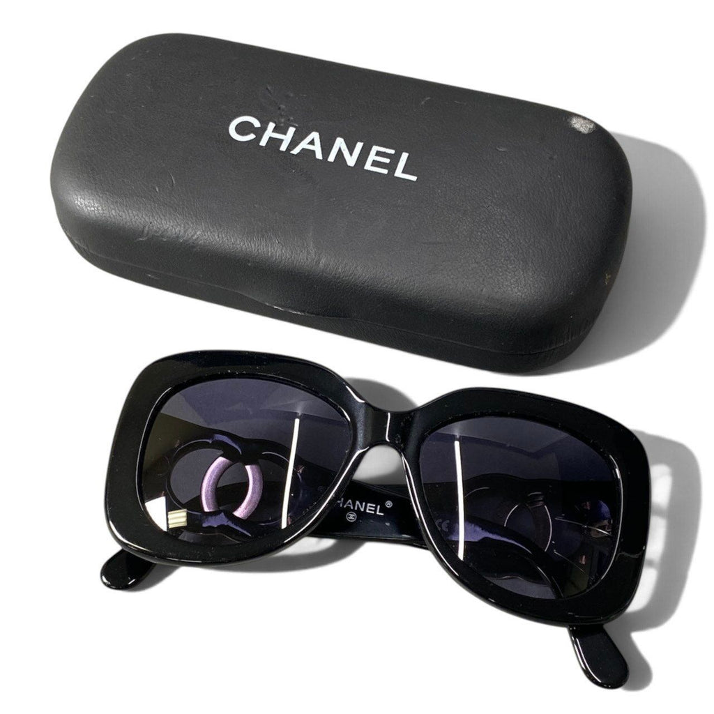 Chanel CC Logo Sunglasses Eyewear Black Gold — view 2