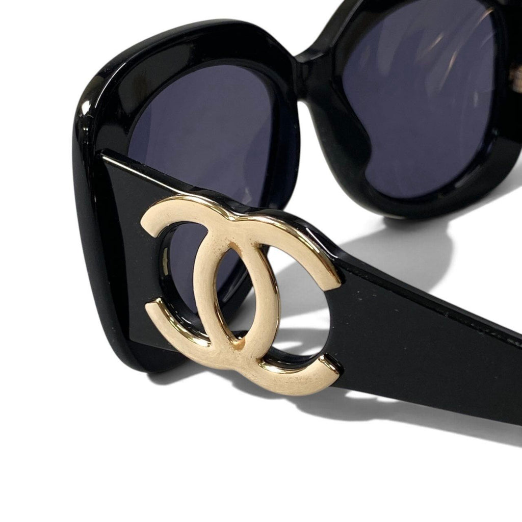 Chanel CC Logo Sunglasses Eyewear Black Gold — view 6