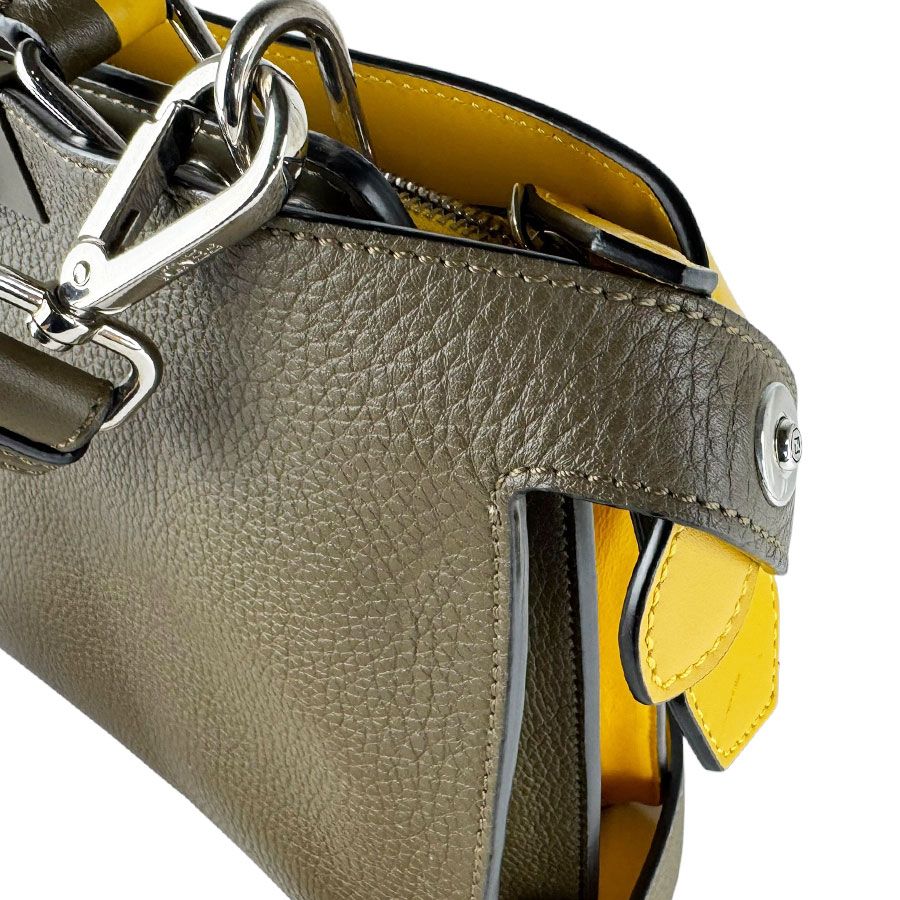 Fendi Shoulder Bag Peekaboo ISeeU — view 6