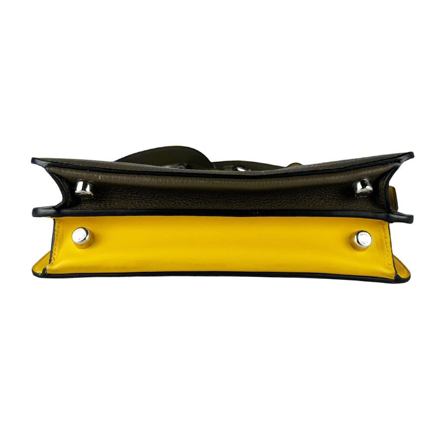 Fendi Shoulder Bag Peekaboo ISeeU — view 4