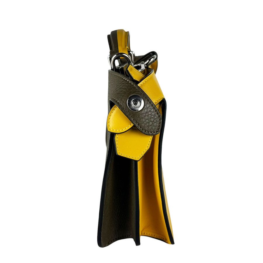 Fendi Shoulder Bag Peekaboo ISeeU — view 2