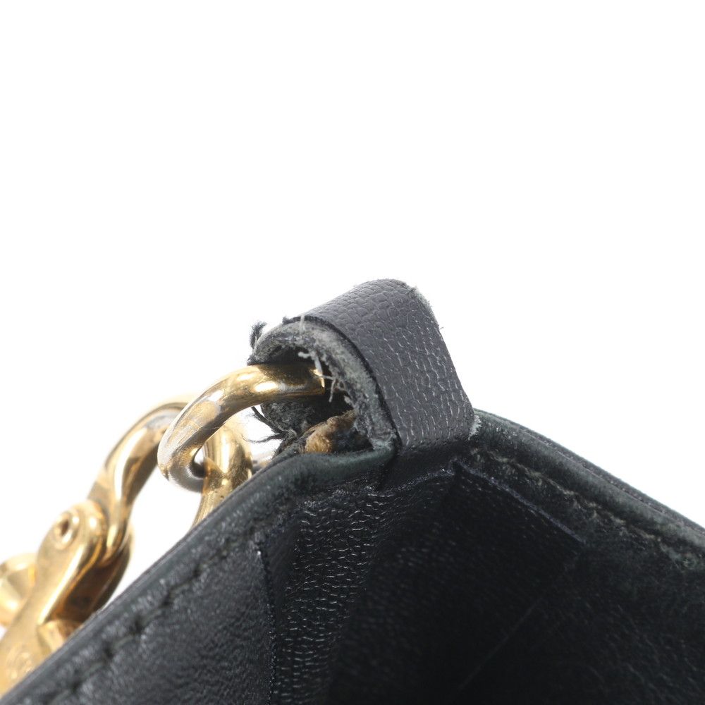 Gucci Vintage 001 090 Leather Shoulder Bag — view 8