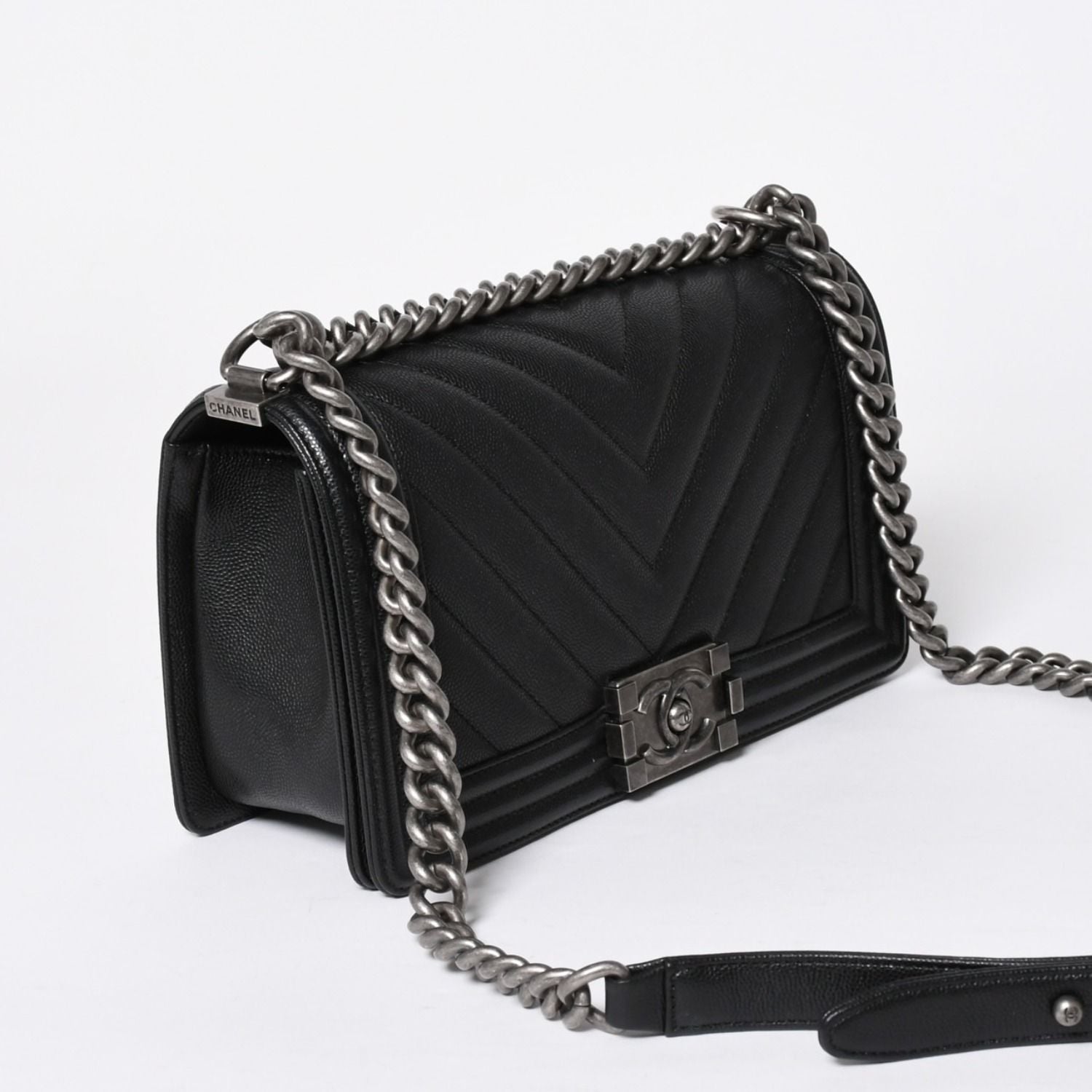 Chanel Boy Chain Shoulder Bag Chevron V-stitch CC Logo Black — view 3