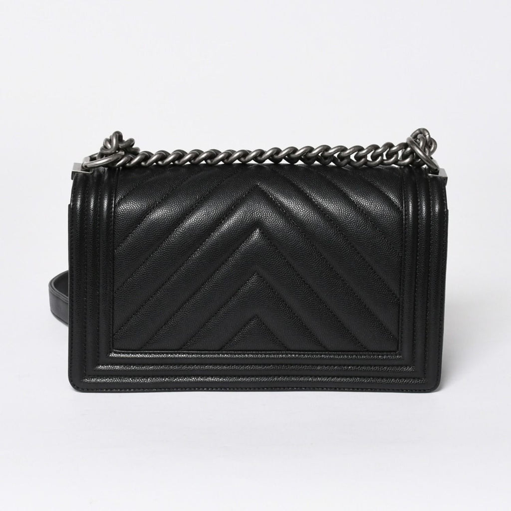Chanel Boy Chain Shoulder Bag Chevron V-stitch CC Logo Black — view 2