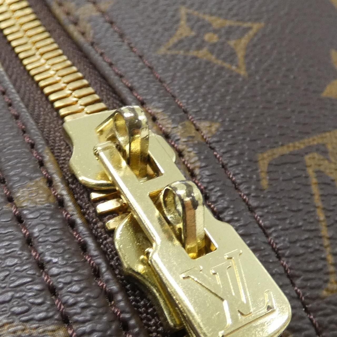 Louis Vuitton Monogram Sirius 55 Bag — view 5