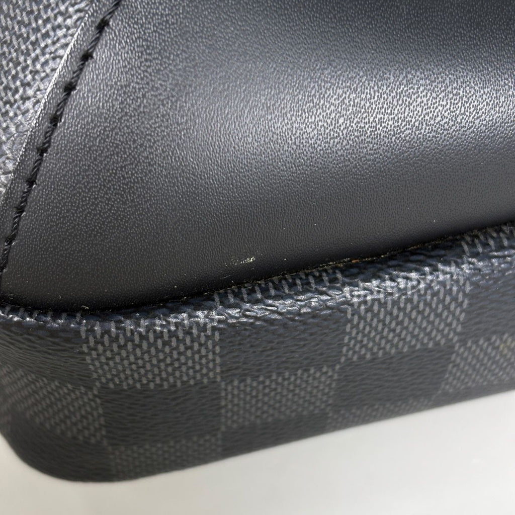 Louis Vuitton Avenue Sling Bag Damier Graphite Noir — view 4