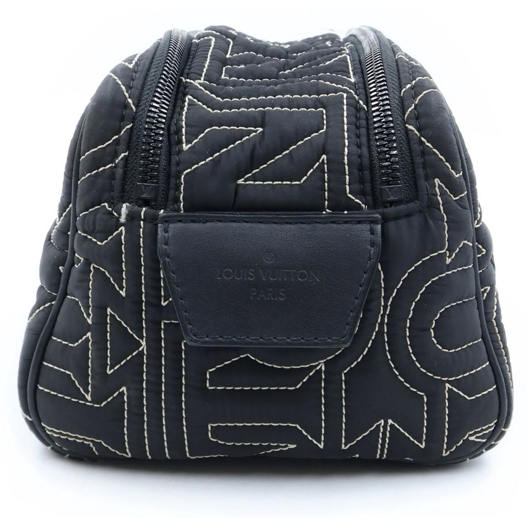 Louis Vuitton Dopkit Snow Clutch Black Nylon — view 3