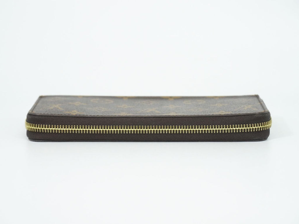 Louis Vuitton LV Zippy Wallet Monogram Zip Around Brown — view 5