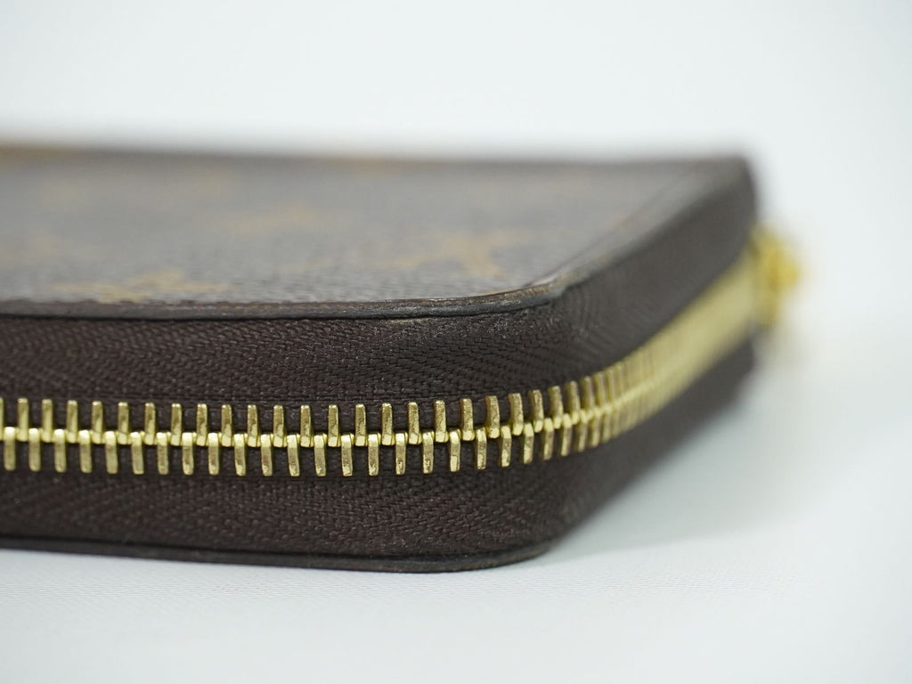 Louis Vuitton LV Zippy Wallet Monogram Zip Around Brown — view 7