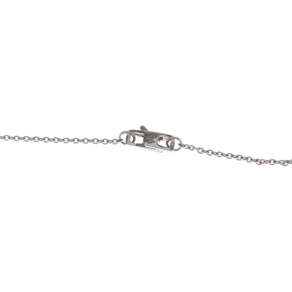 Louis Vuitton Pendentif Empreinte PM 18K White Gold Diamond Pendant — view 5