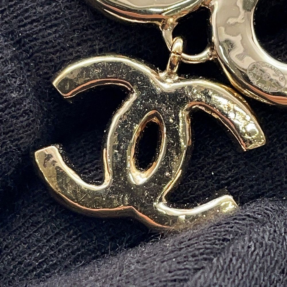 Chanel Brooch CC Logo Coco Faux Pearl — view 7