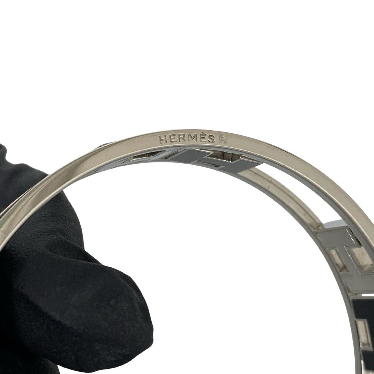 Hermes Rondo Ash Logo Bangle Metal Bracelet Silver Black — view 3