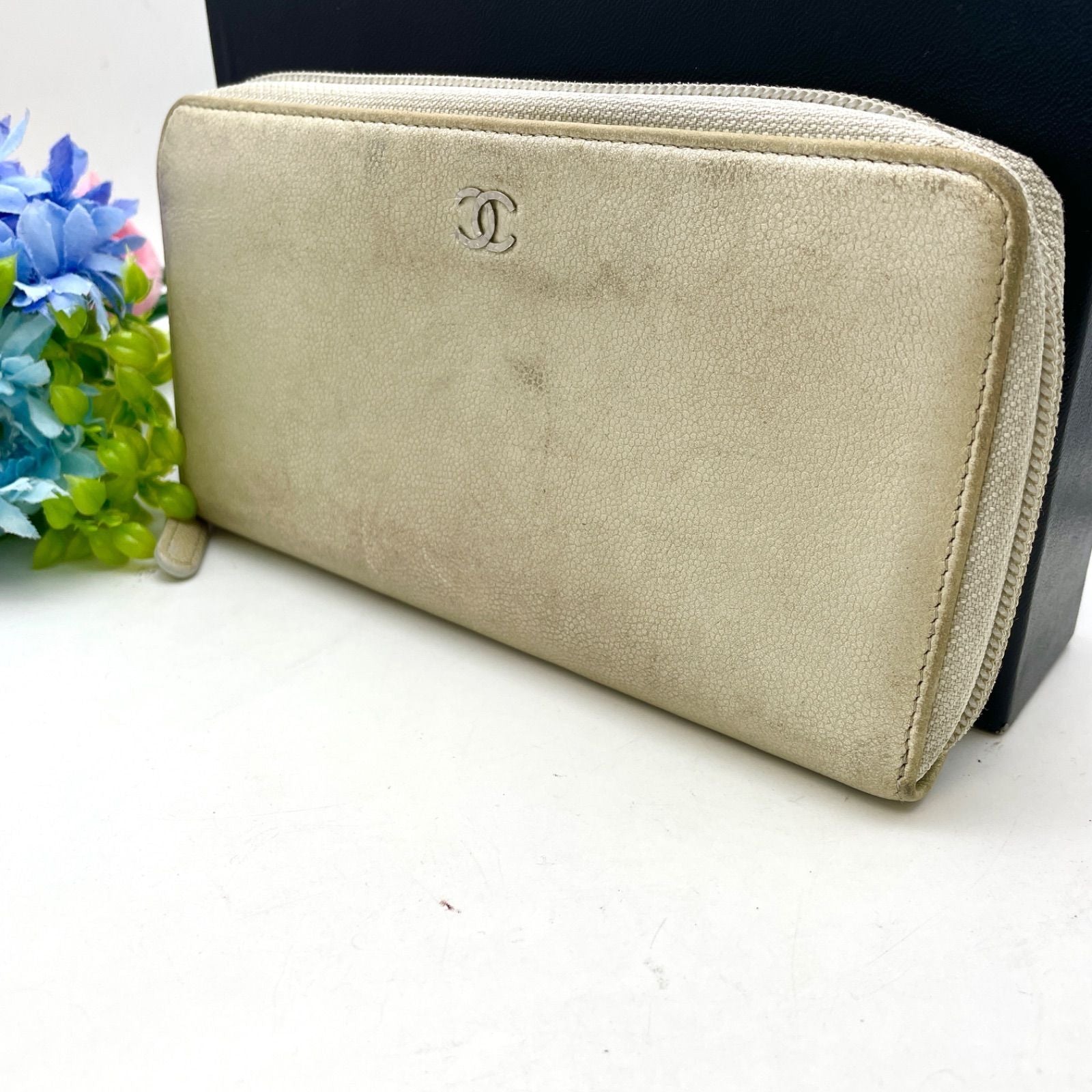 Chanel Wallet Zip Around Leather White