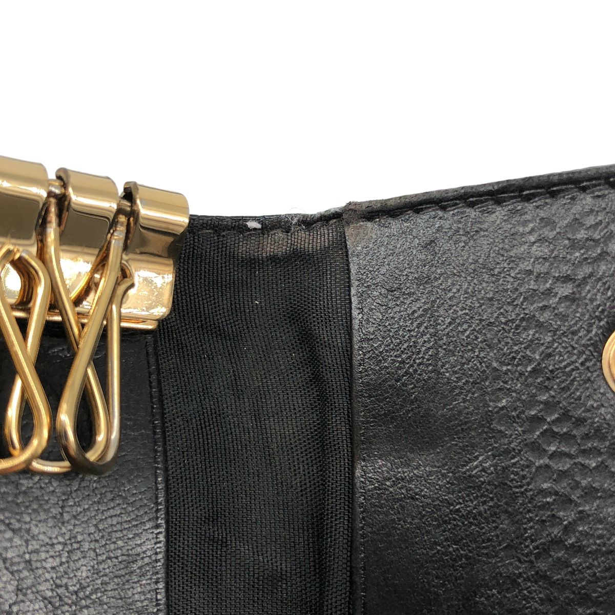 Chanel CC Logo Caviar Leather Key Case Black Key Holder — view 5