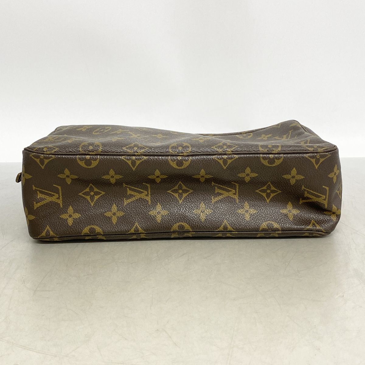 Louis Vuitton Pouch Monogram Trousse Toilet 28 Brown — view 3