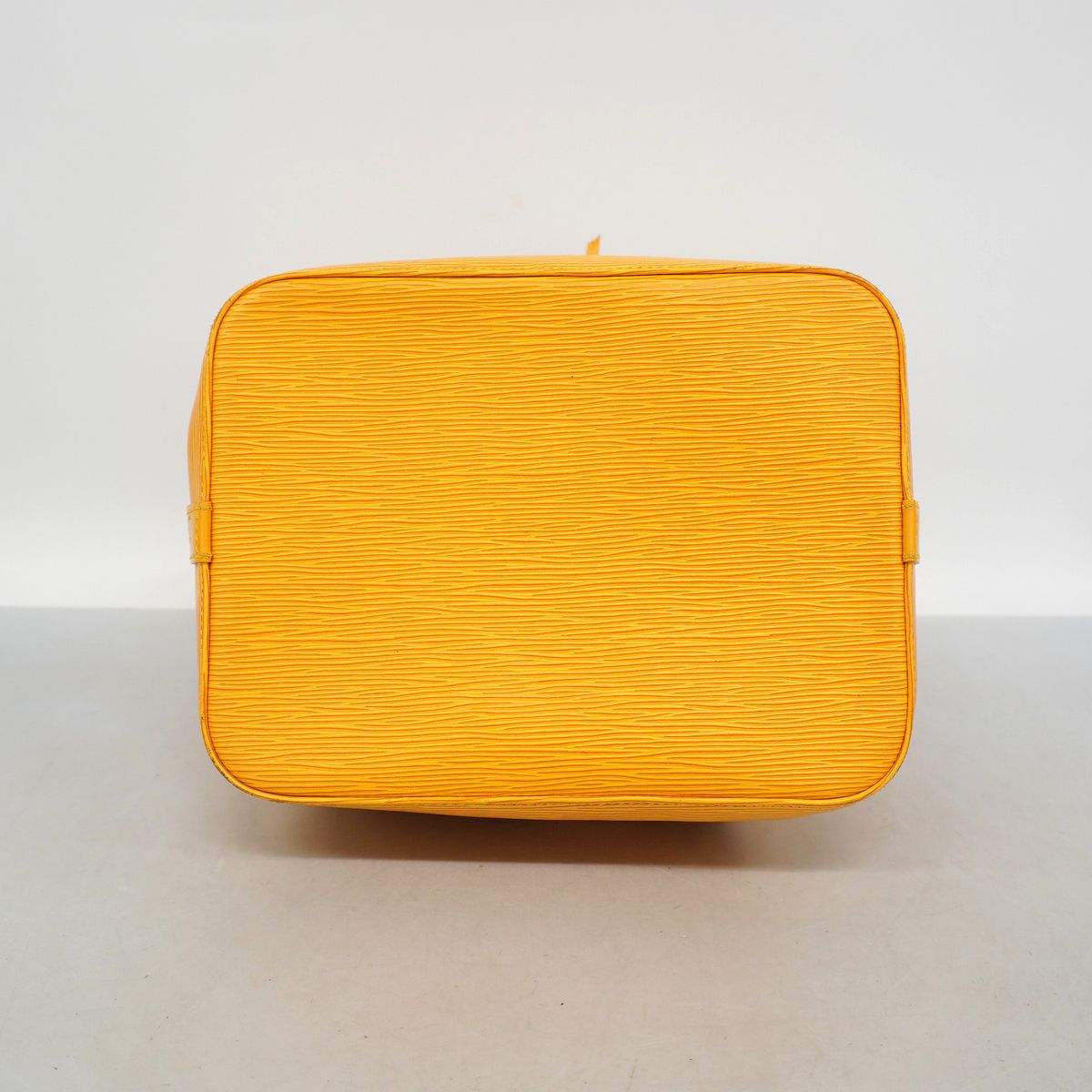 Louis Vuitton Shoulder Bag Epi Noe Joan — view 3