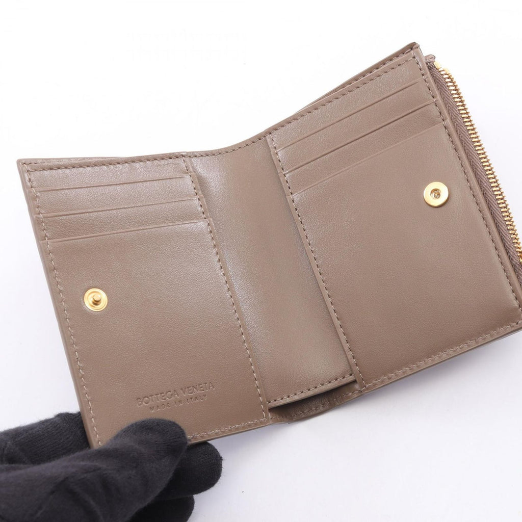 Bottega Veneta Bifold Wallet Intrecciato Leather — view 3