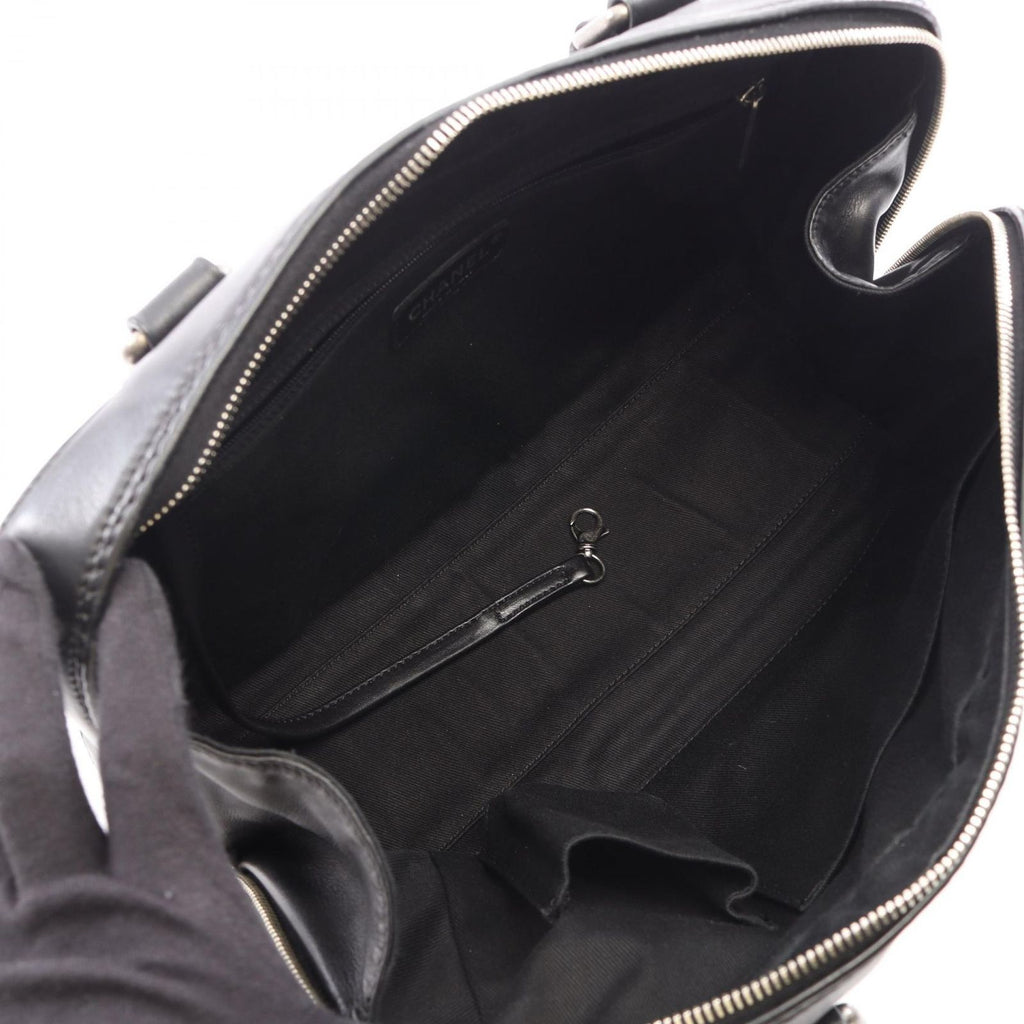 Chanel Handbag Wild Stitch Black Leather — view 3