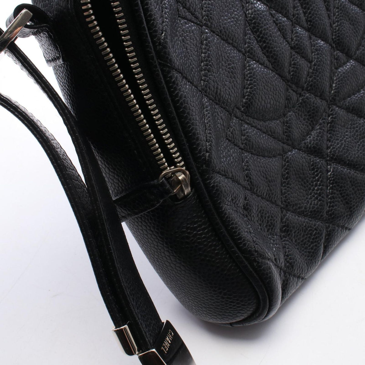 Chanel Shoulder Bag Quilted CC Logo Black Caviar Leather — view 7