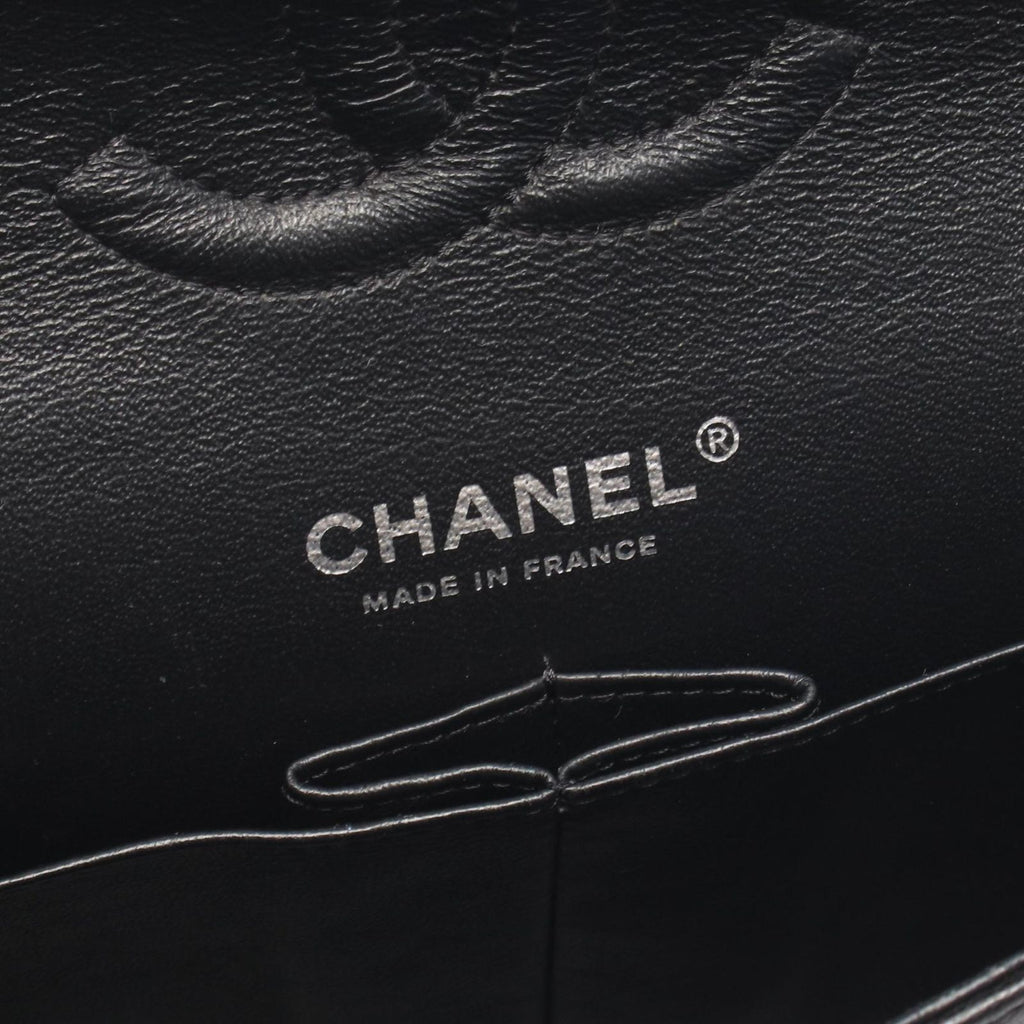 Chanel Shoulder Bag Chevron V-Stitch Double Flap Black Lambskin Chain — view 4
