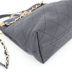 Chanel Shoulder Bag Quilted CC Logo Hobo — view 4