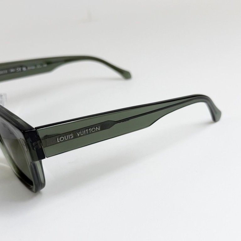 Louis Vuitton Sunglasses LV Escape Square Green Acetate Eyewear — view 4