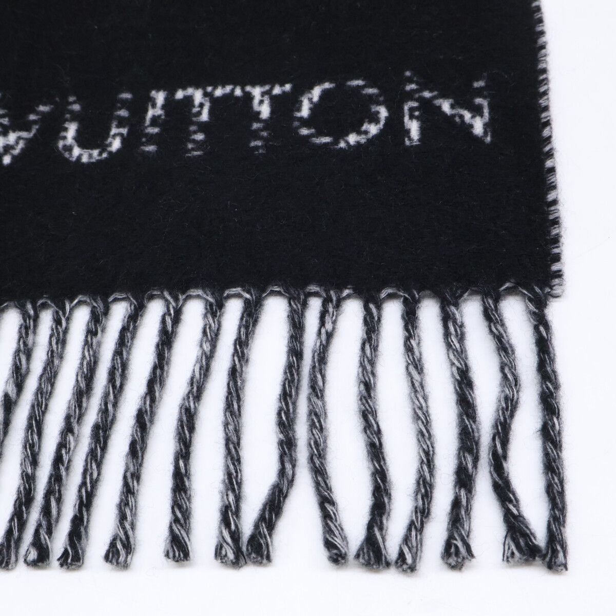 Louis Vuitton Monogram Check Cashmere Damier Reverse Fringe — view 6