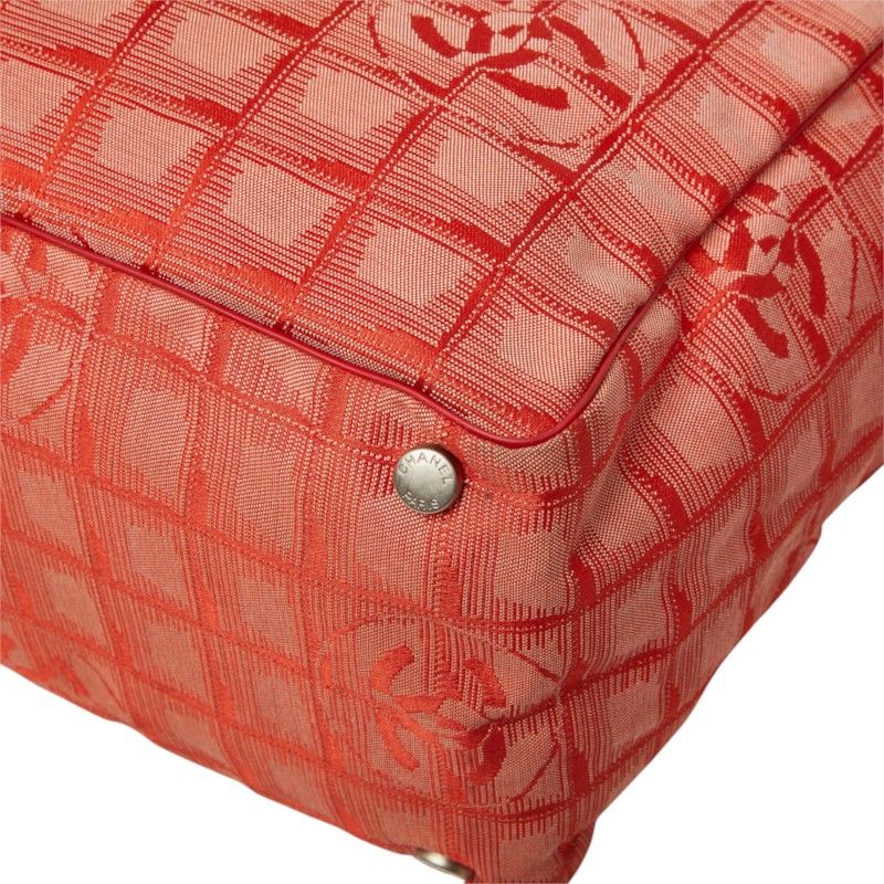 Chanel CC Logo New Travel Line MM Tote Shoulder Bag Red Nylon Leather — view 4