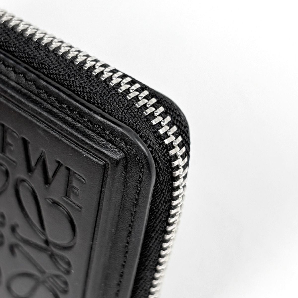 Loewe Card Case Anagram Fragment Case Coin Purse Leather Black — view 3