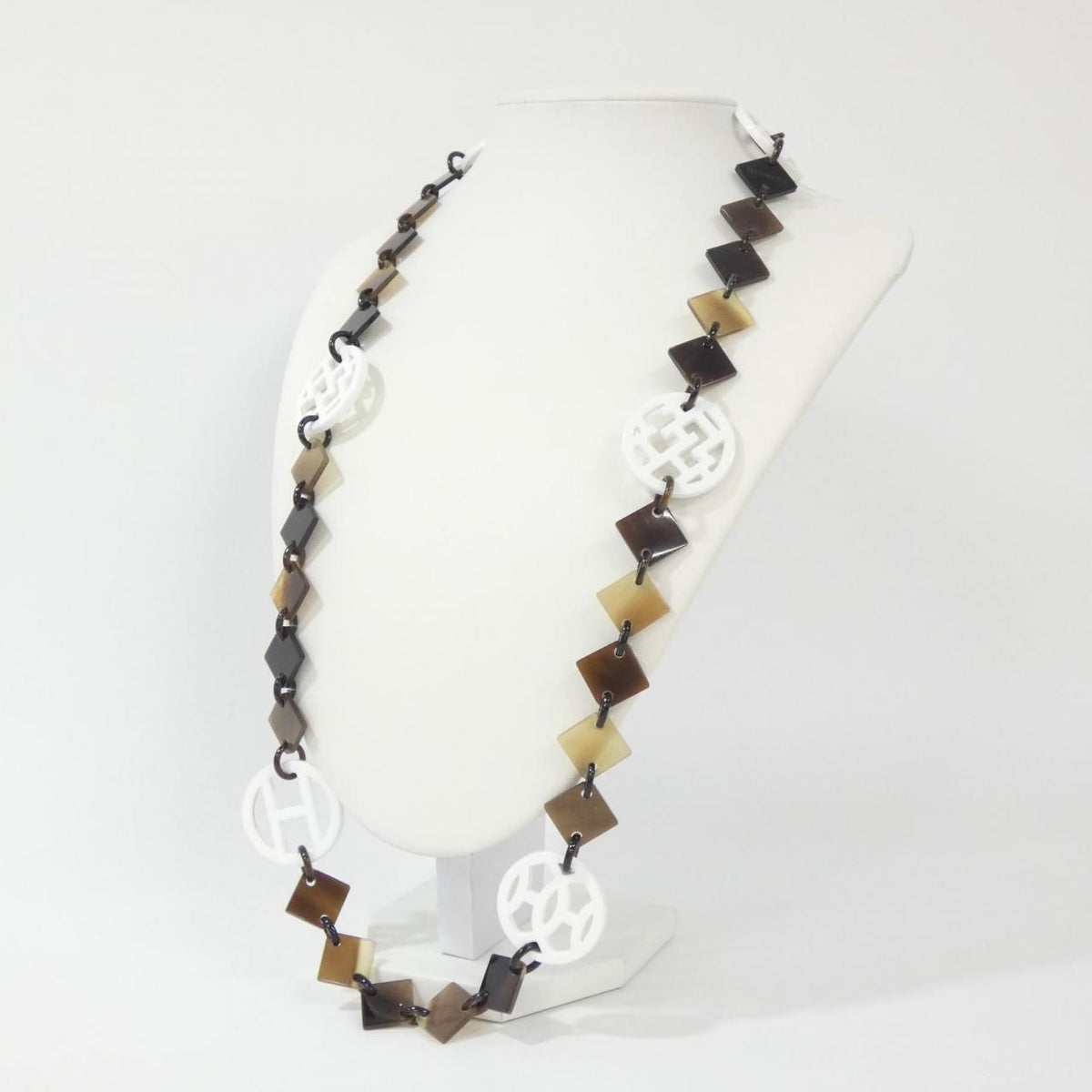 Hermes Ava Necklace White — view 5