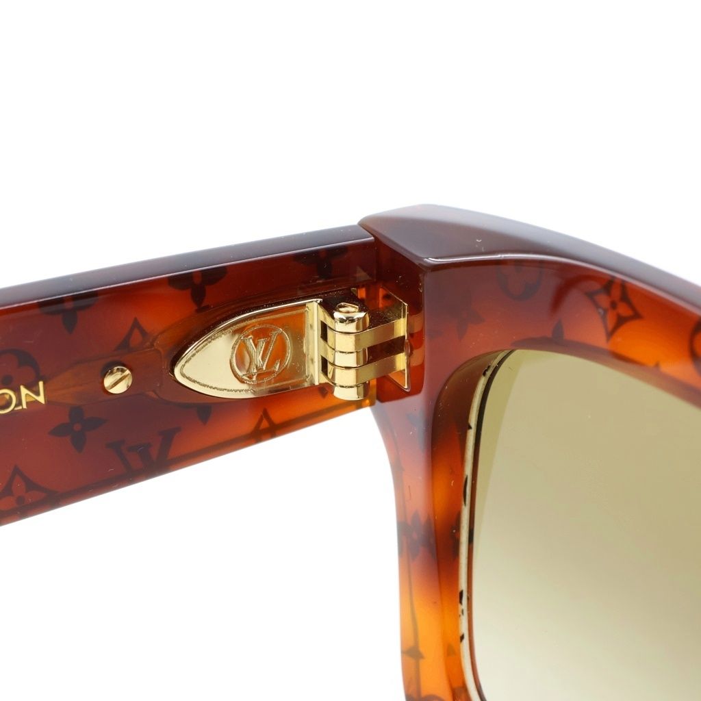 Louis Vuitton LV Blade Sunglasses Eyewear — view 4
