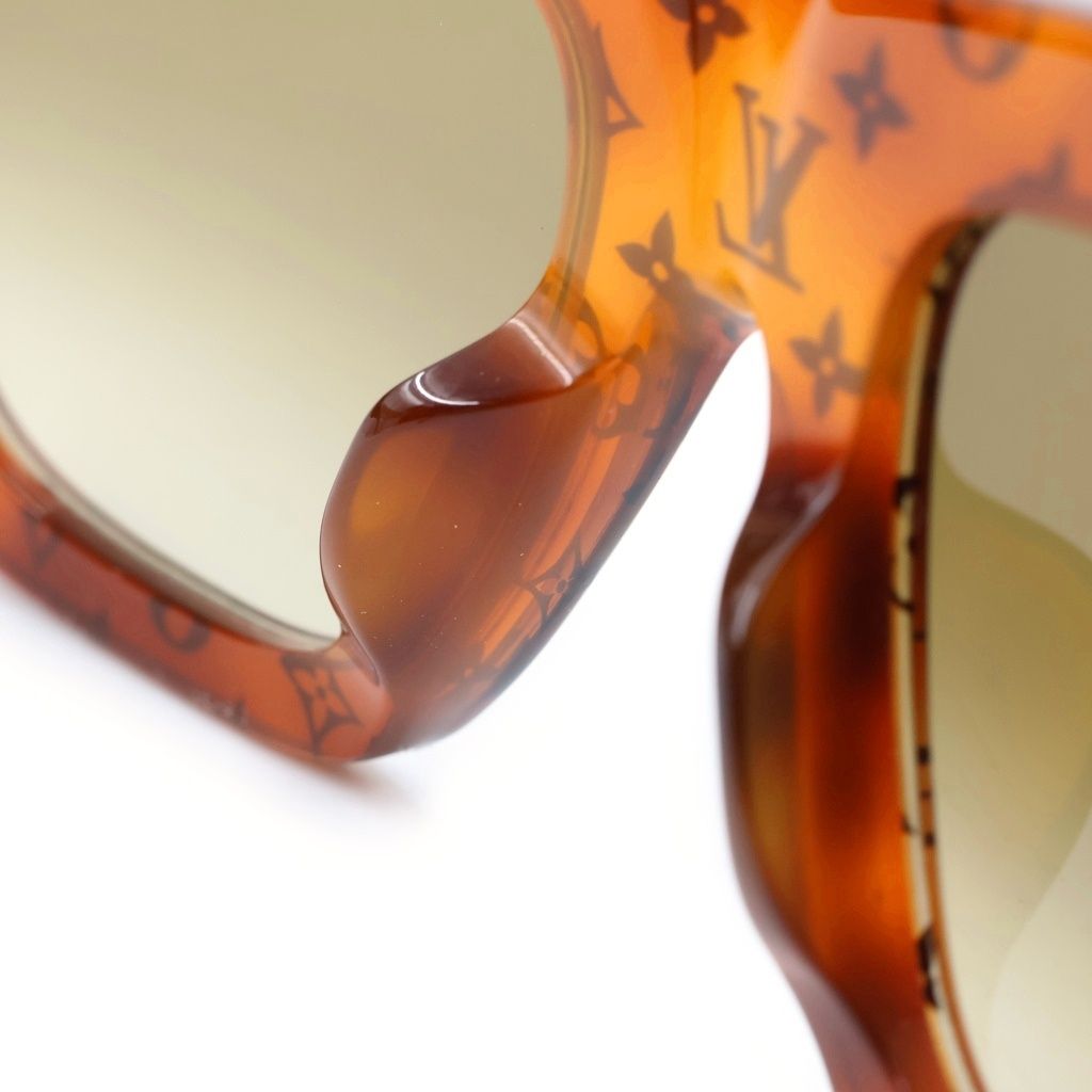 Louis Vuitton LV Blade Sunglasses Eyewear — view 5