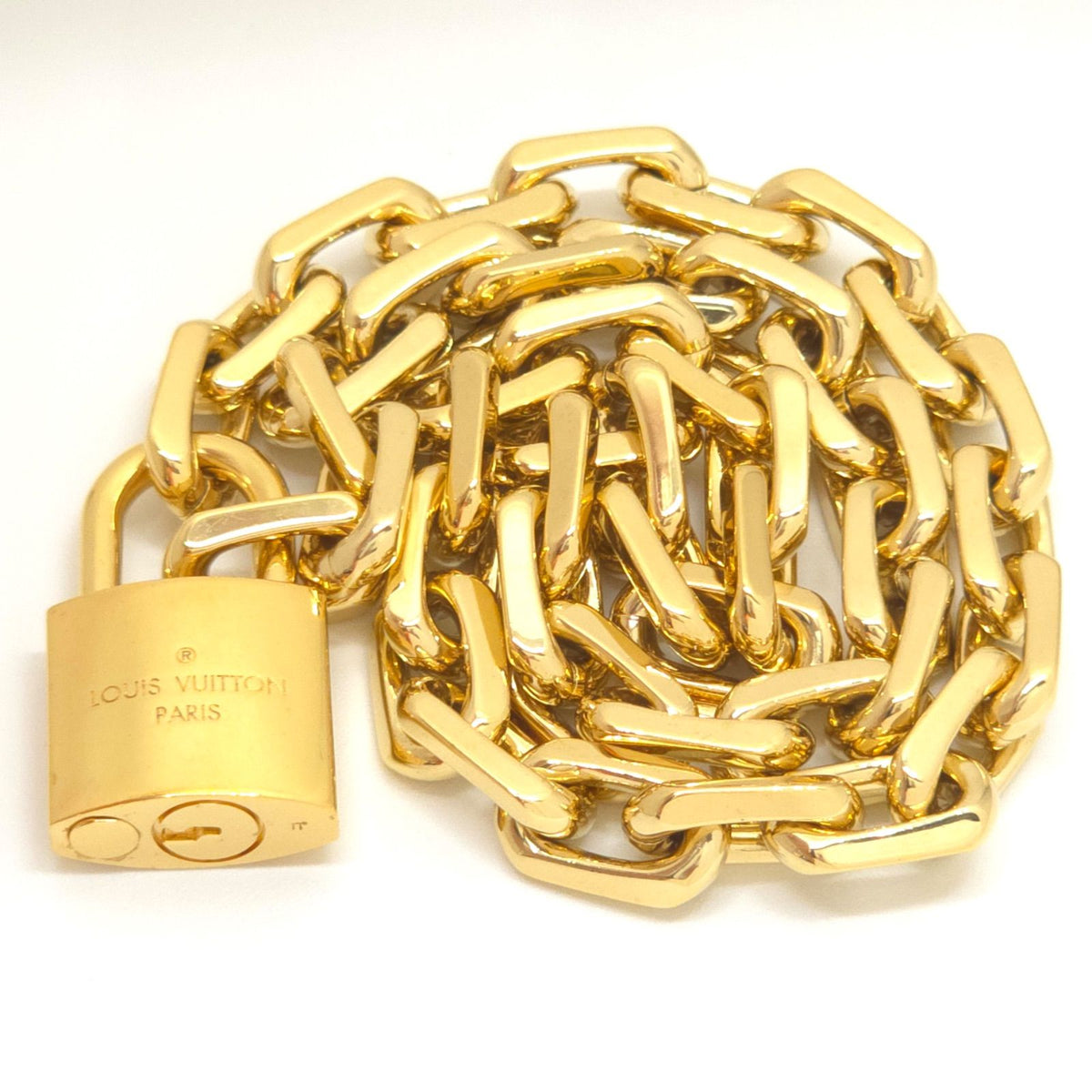 Louis Vuitton Collier LV Edge Cadena Necklace 45.5 Gold Color Metal Padlock — view 6