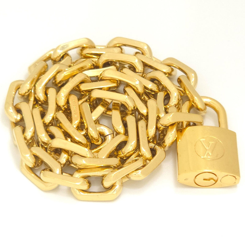 Louis Vuitton Collier LV Edge Cadena Necklace 45.5 Gold Color Metal Padlock — view 5