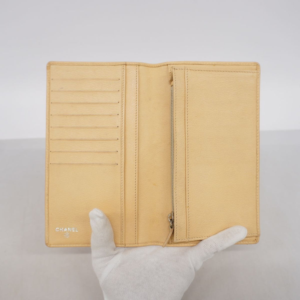 Chanel Wallet Camellia Leather Beige Silver — view 3