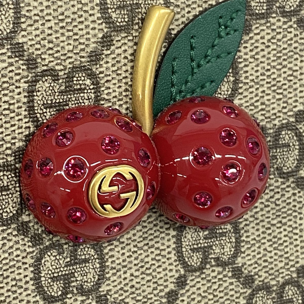 Gucci Wallet GG Supreme Cherry Beige Red Gold — view 8