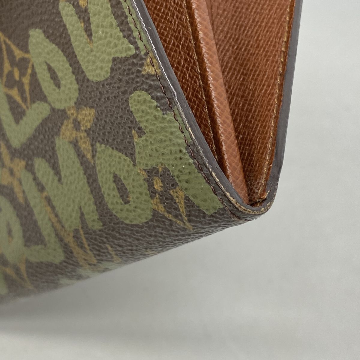 Louis Vuitton Wallet Monogram Graffiti Porte-Monnaie Credit Brown Khaki — view 5