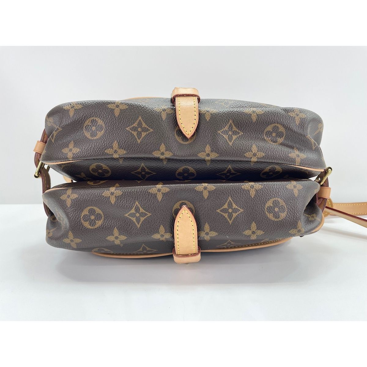 Louis Vuitton Shoulder Bag Saumur — view 7