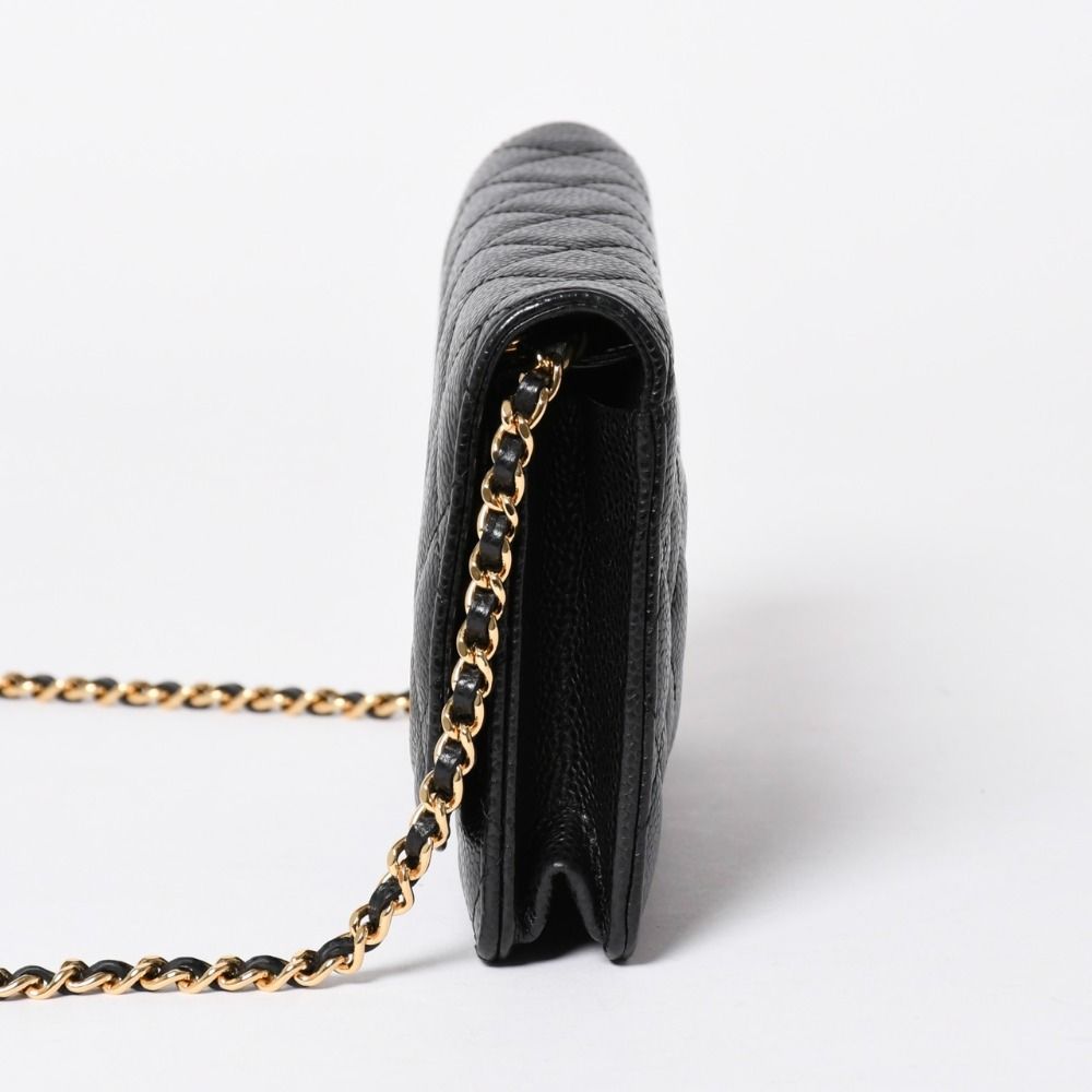 Chanel Chain Wallet CC Logo Caviar Leather Black Gold Shoulder Bag — view 4
