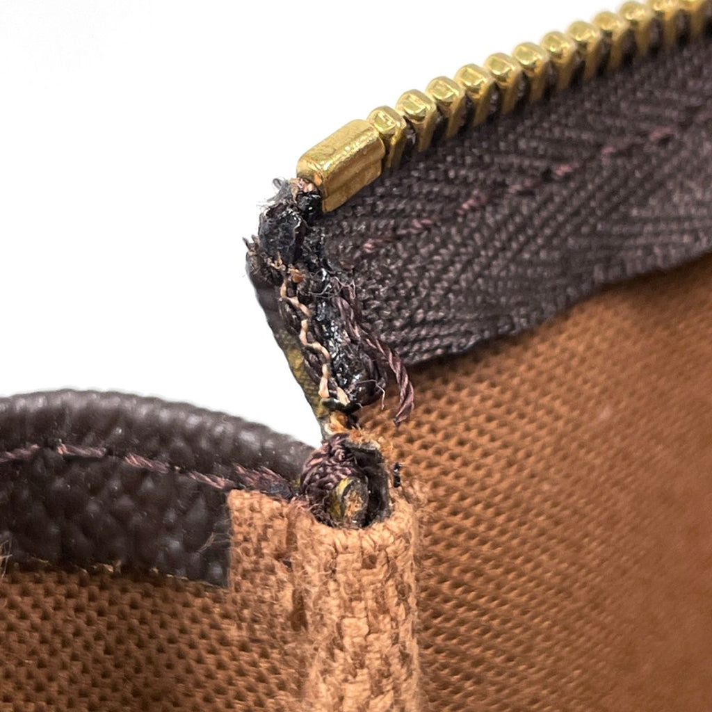Louis Vuitton Pochette Accessoires Pouch Vintage — view 6