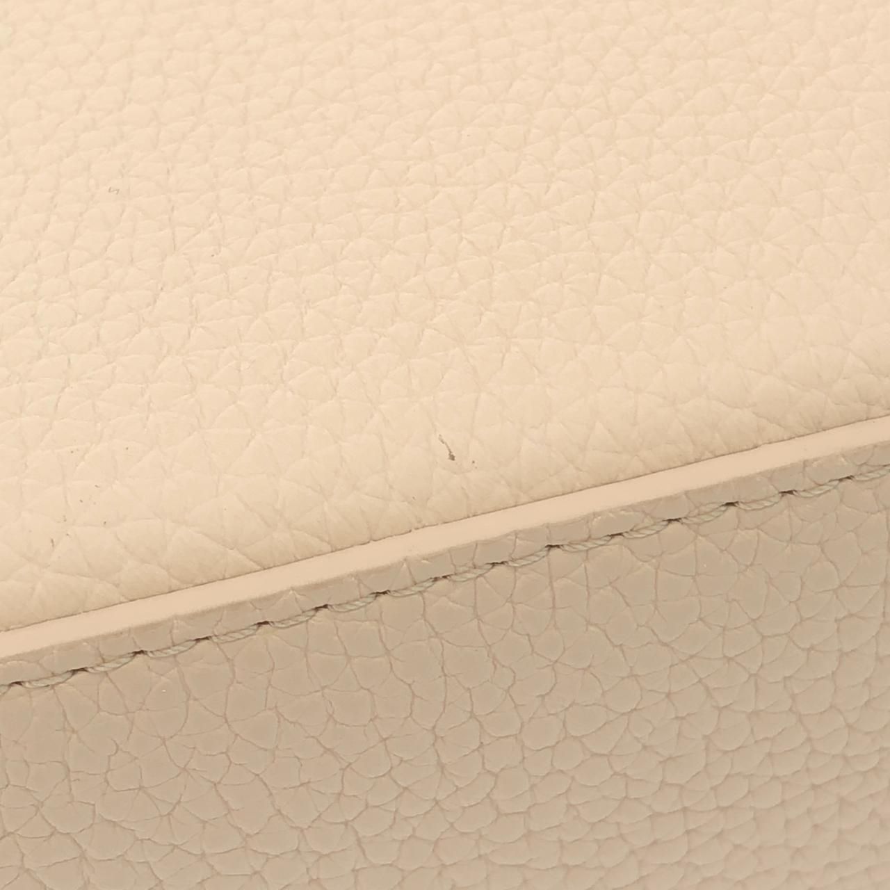 Louis Vuitton Capucines BB Bag — view 5