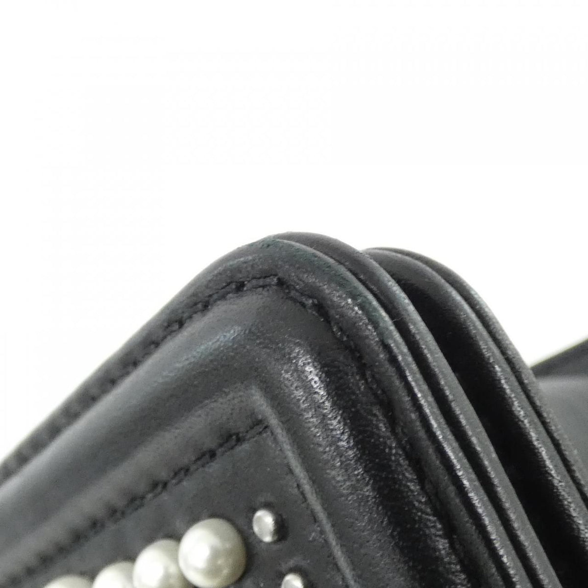Chanel Boy Line Shoulder Bag — view 3