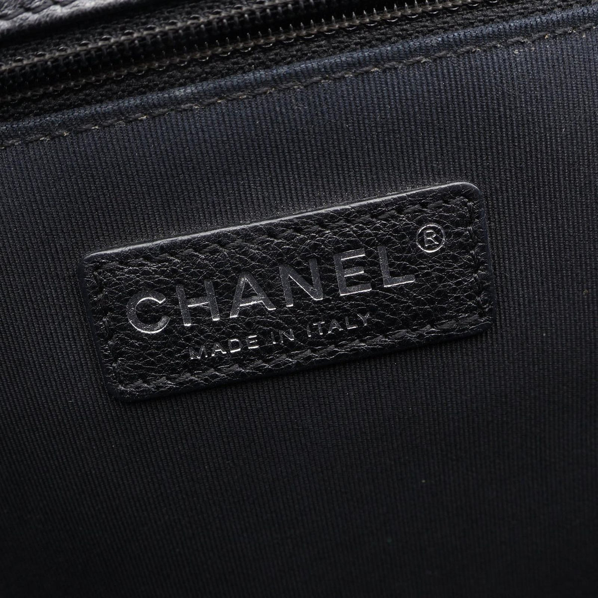 Chanel Shoulder Bag Boy Black Caviar Leather Boy Chain — view 4