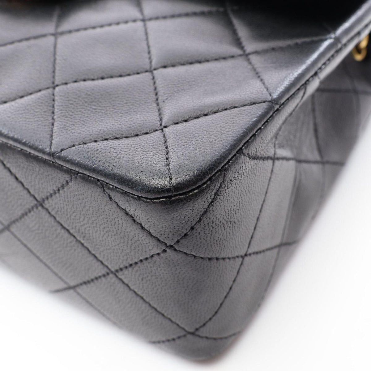 Chanel Shoulder Bag Mini Quilted 20 Black Lambskin Chain — view 8