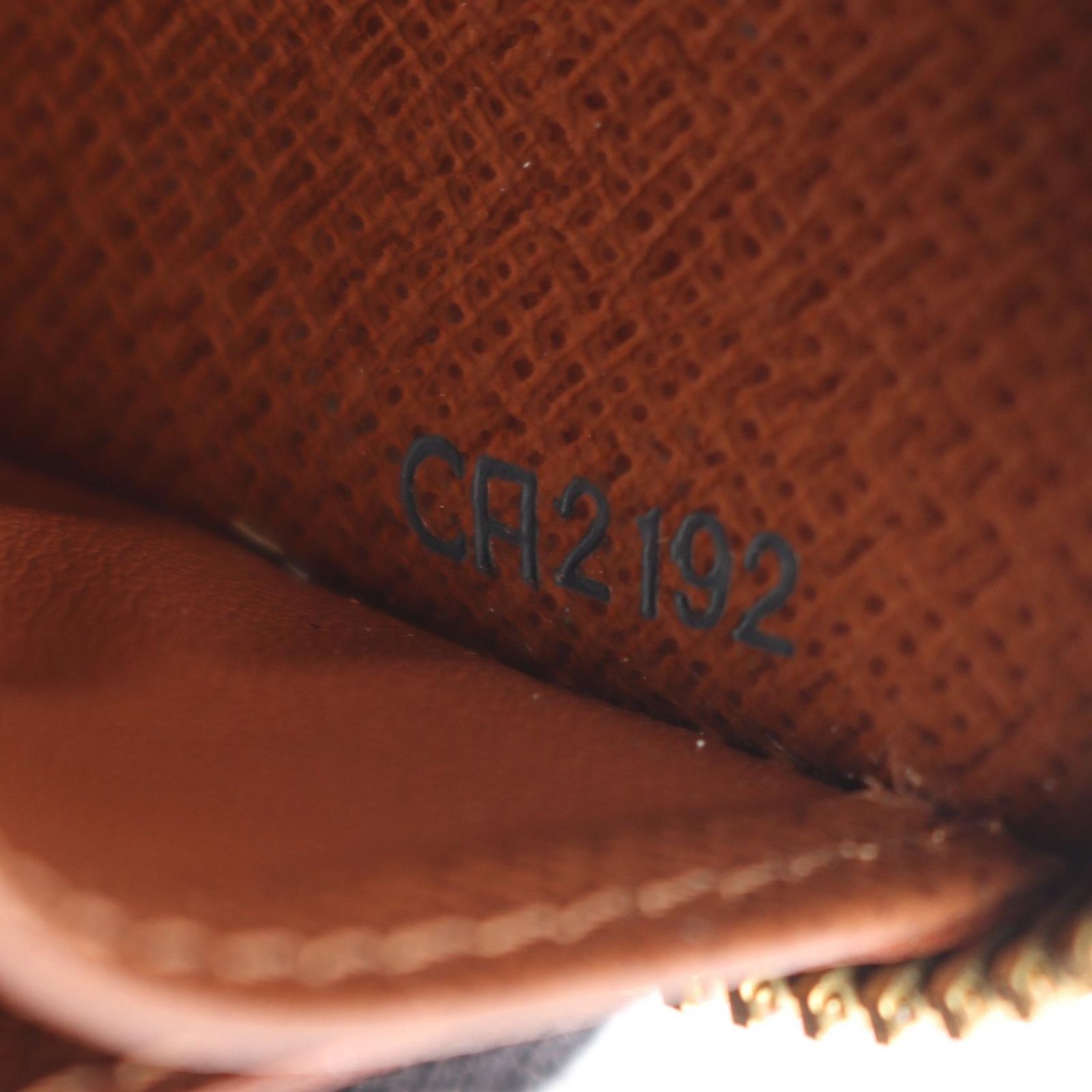 Louis Vuitton Round Wallet Zippy Monogram — view 5