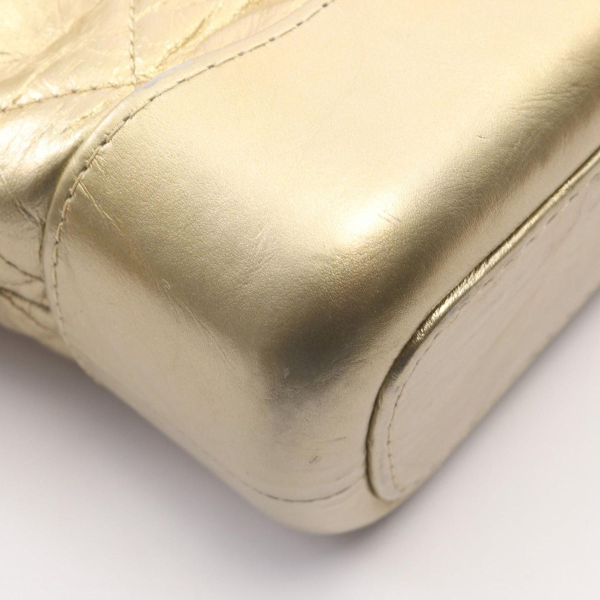Chanel Shoulder Bag Gabrielle de Small Hobo Gold Leather Chain — view 8