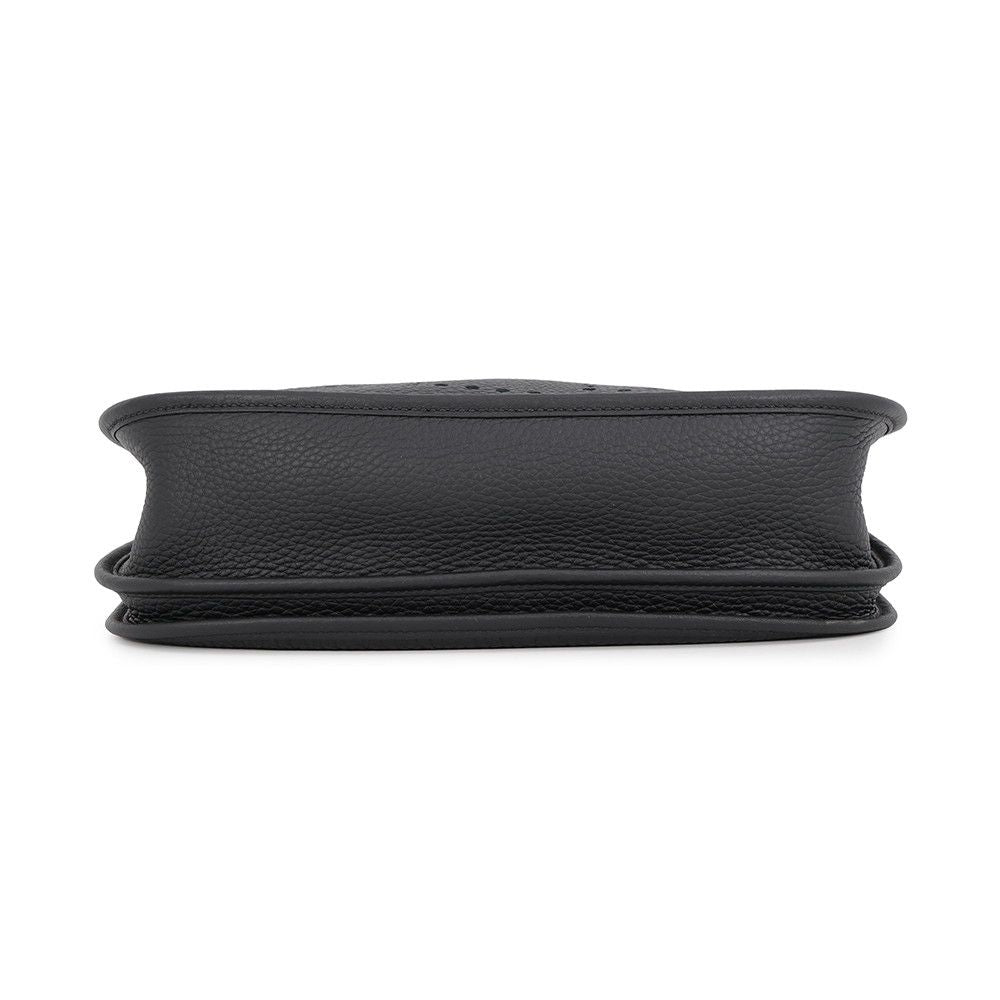 Hermes Shoulder Bag Evelyne 3 PM Black Gold Taurillon Clemence — view 3